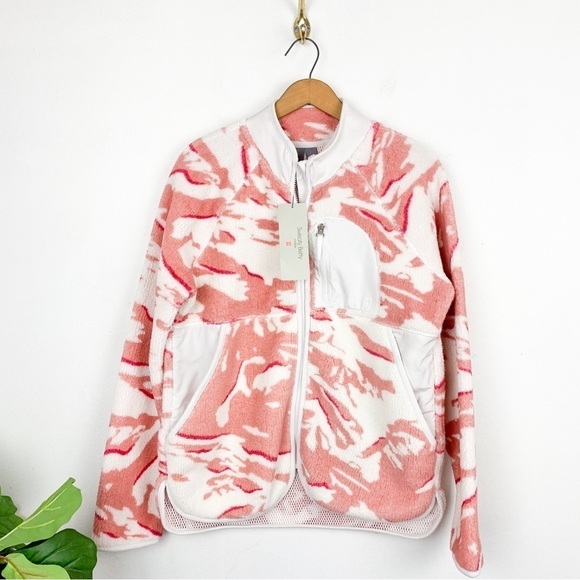 NWT Sweaty Betty Pennine Zip Through Pink Camo Teddy Jacket Sz 8 - Picture 2 of 13